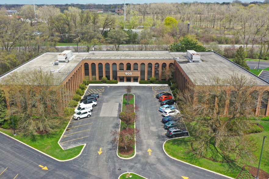 900 N Shore Dr, Lake Bluff, IL en venta - Foto del edificio - Imagen 1 de 11