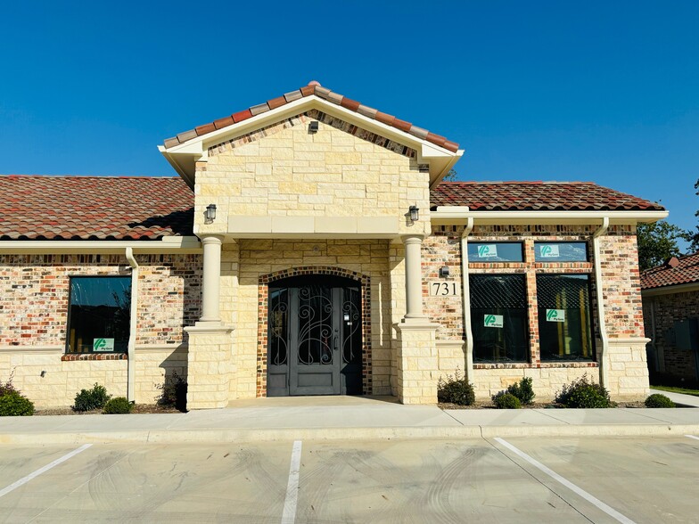 4957 Golden Triangle Blvd, Fort Worth, TX en alquiler - Foto principal - Imagen 1 de 7