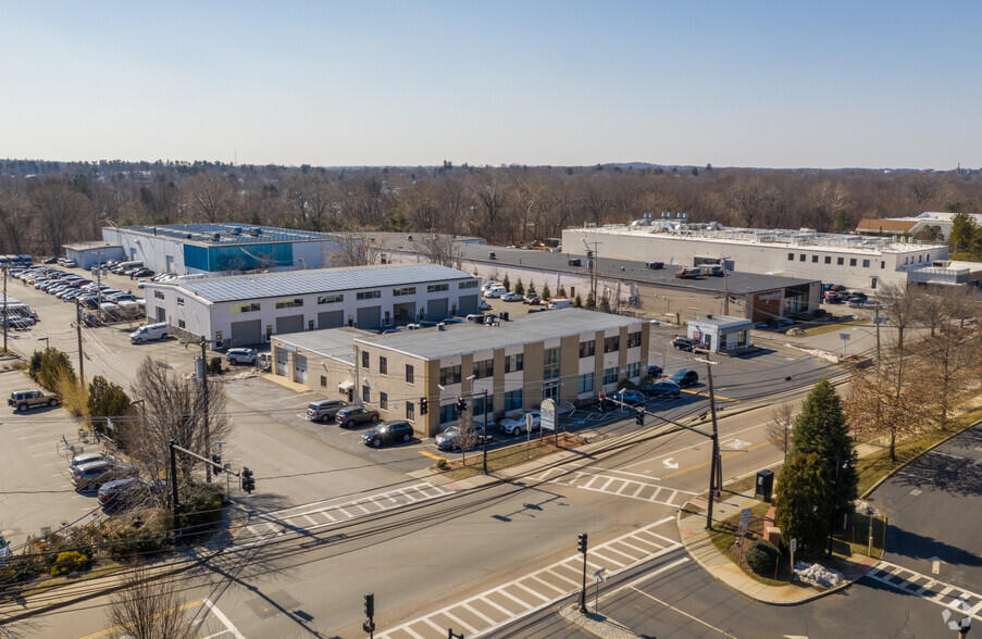 600 Pleasant St, Watertown, MA en alquiler - Foto del edificio - Imagen 3 de 13