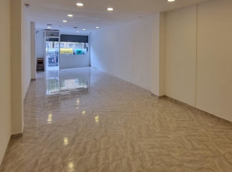 Local en La Garriga, Barcelona en alquiler - Foto del interior - Imagen 2 de 3