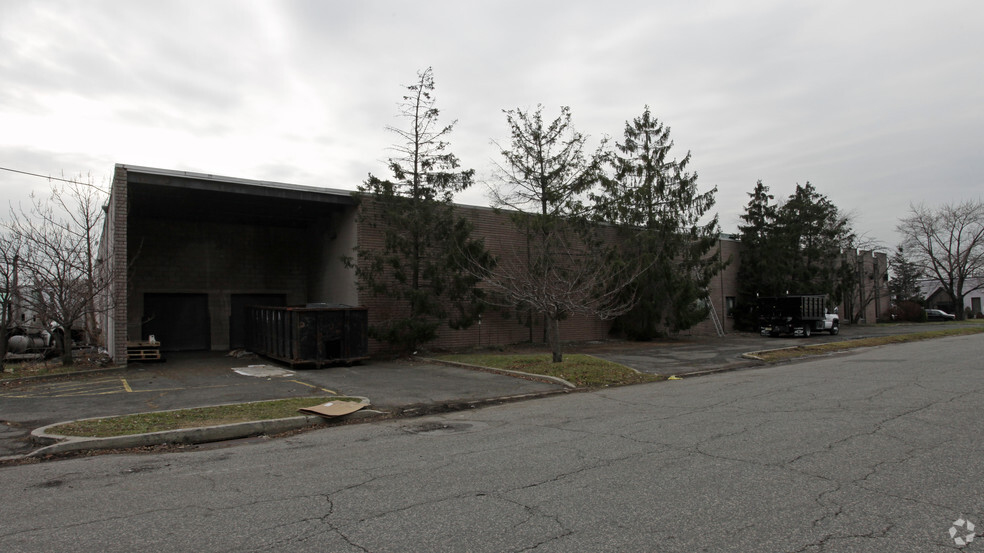 75 Triangle Blvd, Carlstadt, NJ en venta - Foto del edificio - Imagen 2 de 2