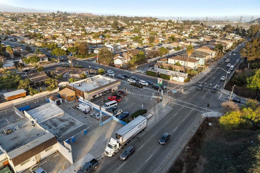 281 E Pomona Blvd, Monterey Park, CA en venta - Foto del edificio - Imagen 3 de 6