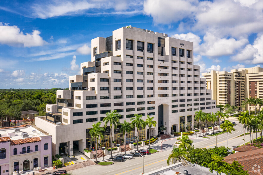 550 Biltmore Way, Coral Gables, FL en alquiler - Foto principal - Imagen 1 de 41