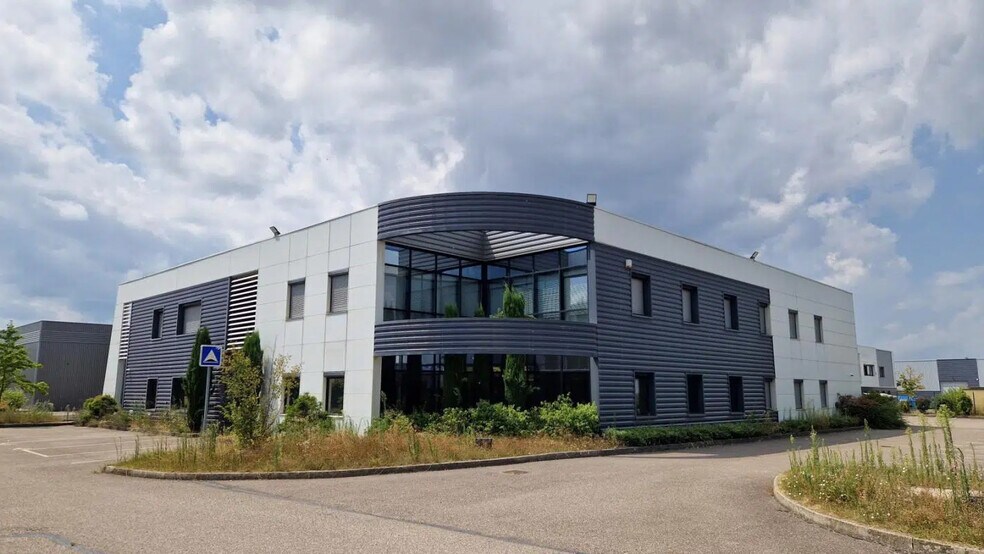 71 Impasse De La Balme, Saint-Priest en alquiler - Foto del edificio - Imagen 1 de 23