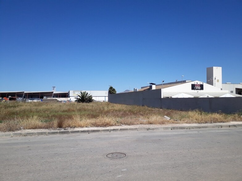 Nave en Cox en venta - Foto del edificio - Imagen 2 de 4