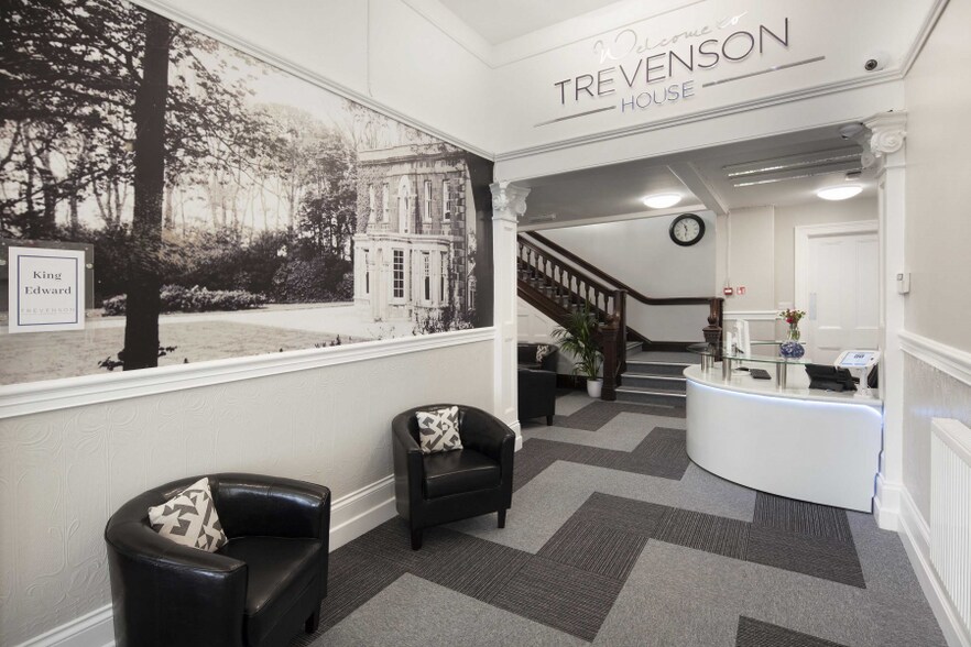 Trevenson Ln, Pool en alquiler - Foto del interior - Imagen 2 de 13