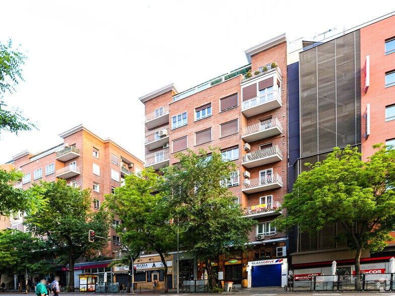 Edificio residencial en Madrid, Madrid en venta - Foto del edificio - Imagen 1 de 1
