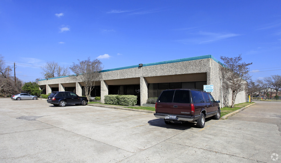 9434 Katy Fwy, Houston, TX en alquiler - Foto del edificio - Imagen 1 de 2