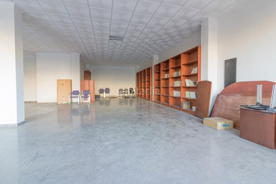 Local en València en venta - Foto del edificio - Imagen 3 de 16