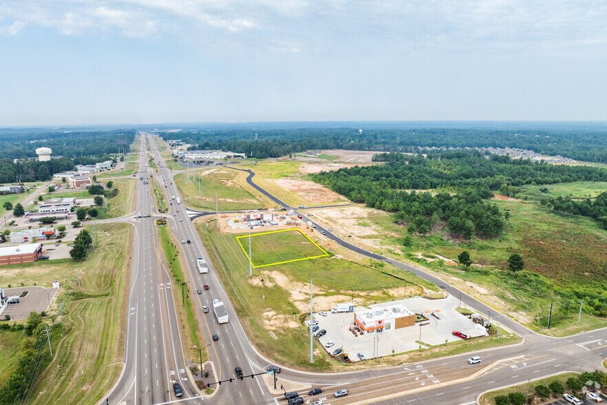 456 Lakeland Dr, Flowood, MS en venta - Vista aérea - Imagen 2 de 17