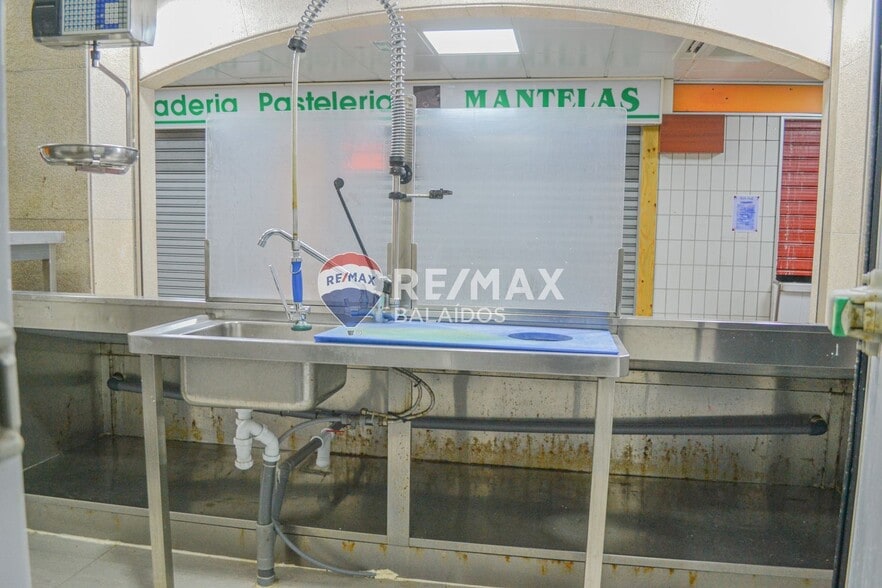 Local en Vigo, Pontevedra en venta - Foto del edificio - Imagen 3 de 42