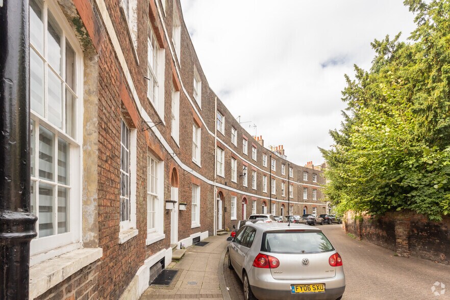 1-6 The Crescent, Wisbech en venta - Foto del edificio - Imagen 2 de 2