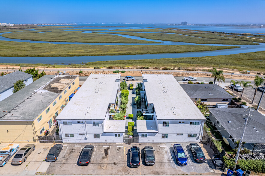 725-727 Boulevard Ave, Imperial Beach, CA en venta - Foto del edificio - Imagen 3 de 36