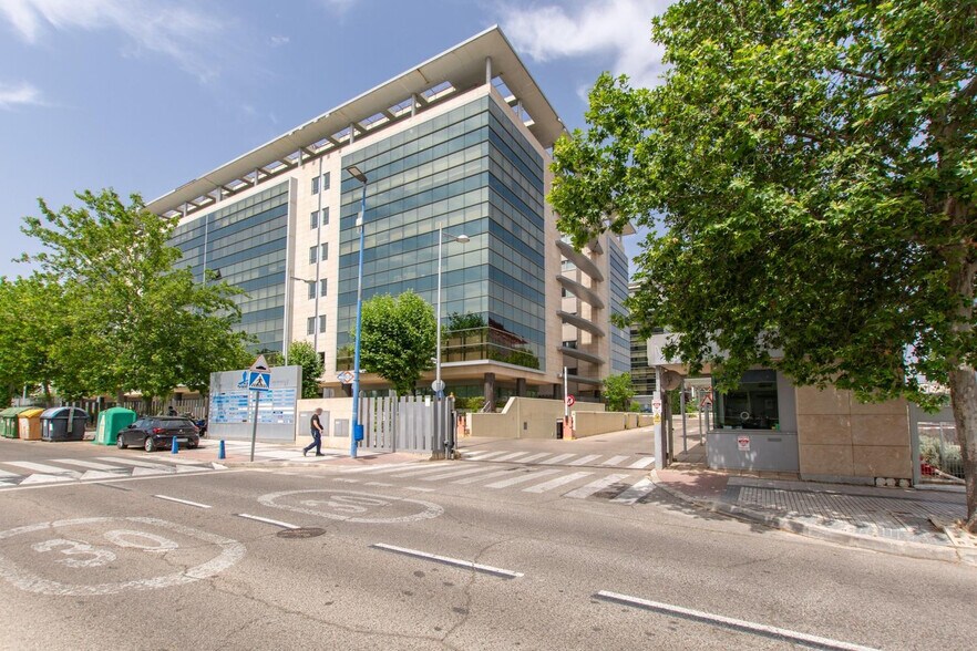 Oficina en Rivas-Vaciamadrid, Madrid en venta - Foto del edificio - Imagen 2 de 9