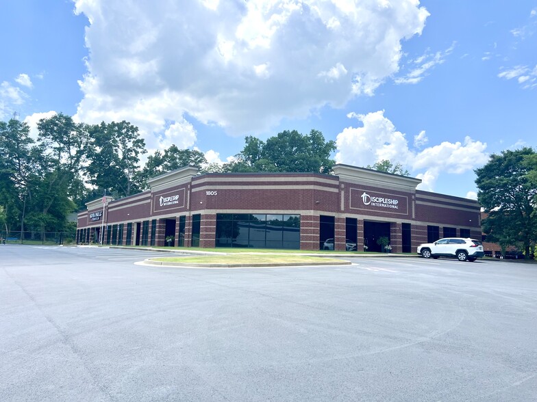 1805 Shackleford Ct, Norcross, GA en alquiler - Foto del edificio - Imagen 1 de 18