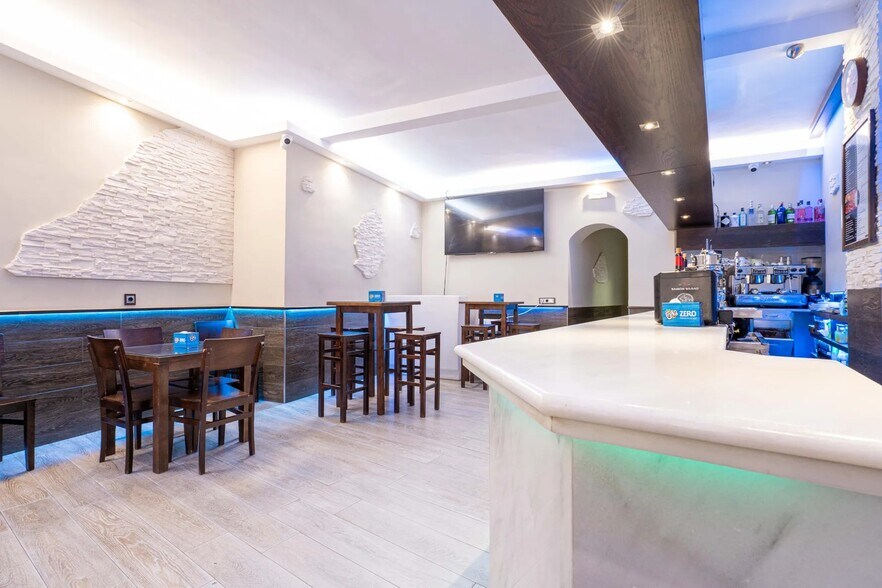 Local en Carabaña, Madrid en venta - Foto del edificio - Imagen 2 de 12
