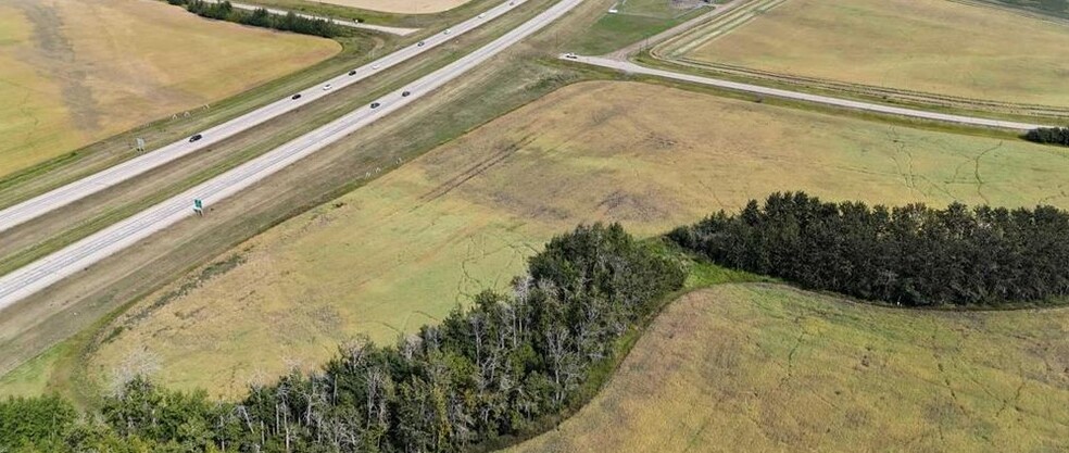 Township Road 382, Rural Red Deer County, AB en venta - Vista aérea - Imagen 3 de 5