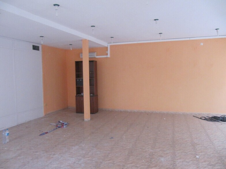 Local en MONÒVER en venta - Foto del edificio - Imagen 1 de 4