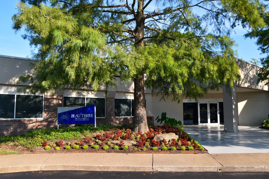 1005 Beau Terre Dr, Bentonville, AR en alquiler - Foto del edificio - Imagen 1 de 7