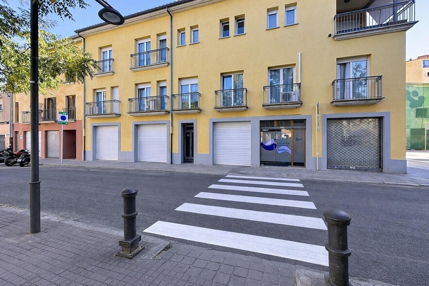 Edificio residencial en Salt, Gerona en venta - Foto del edificio - Imagen 2 de 26