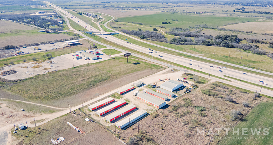 15741 IH 35 Service rd, Salado, TX en venta - Foto del edificio - Imagen 1 de 5