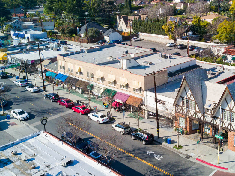 1407-1413 W Kenneth Rd, Glendale, CA en alquiler - Foto del edificio - Imagen 3 de 8