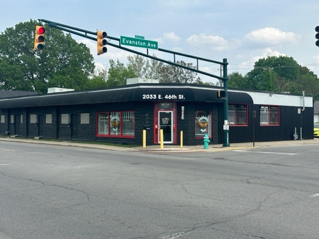 2033-2043 E 46th St, Indianapolis, IN en alquiler - Foto del edificio - Imagen 1 de 5