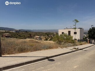 Más detalles de Calle Pinos Puente, 12, La Zubia - Terreno en venta