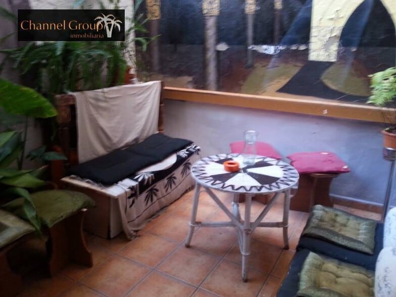 Local en Elche, Alicante en venta - Foto del edificio - Imagen 2 de 6