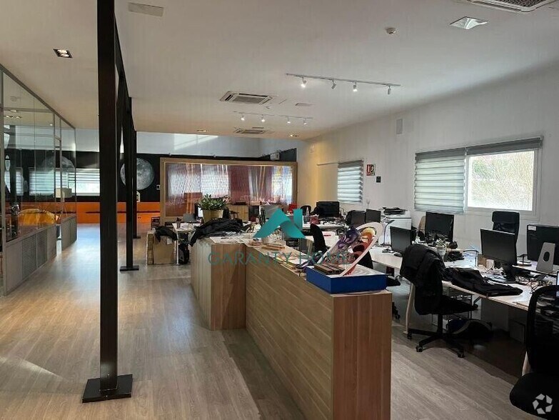 Nave en Móstoles, Madrid en alquiler - Foto del edificio - Imagen 3 de 4