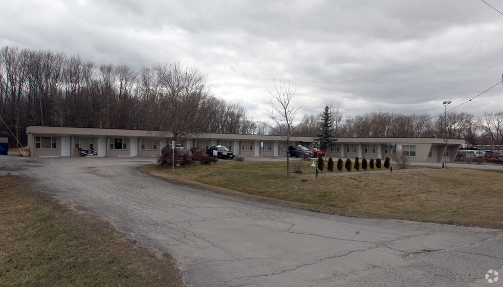 20590 Highway 11, Bradford West Gwillimbury, ON en venta - Foto principal - Imagen 1 de 3