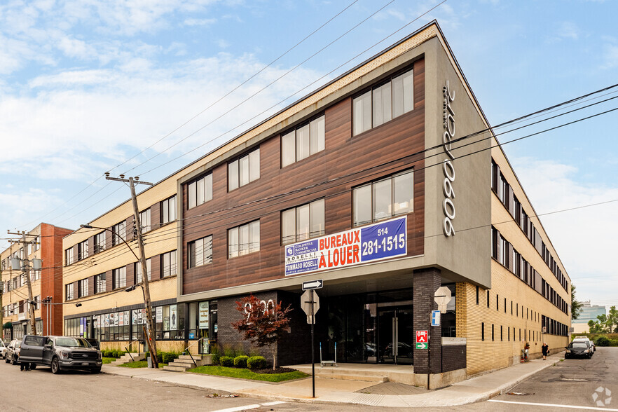 9090 Av Du Parc, Montréal, QC en alquiler - Foto del edificio - Imagen 3 de 12