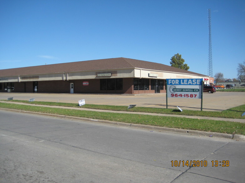 2nd Ave & Lake Park Blvd, Muscatine, IA en alquiler - Foto del edificio - Imagen 1 de 2