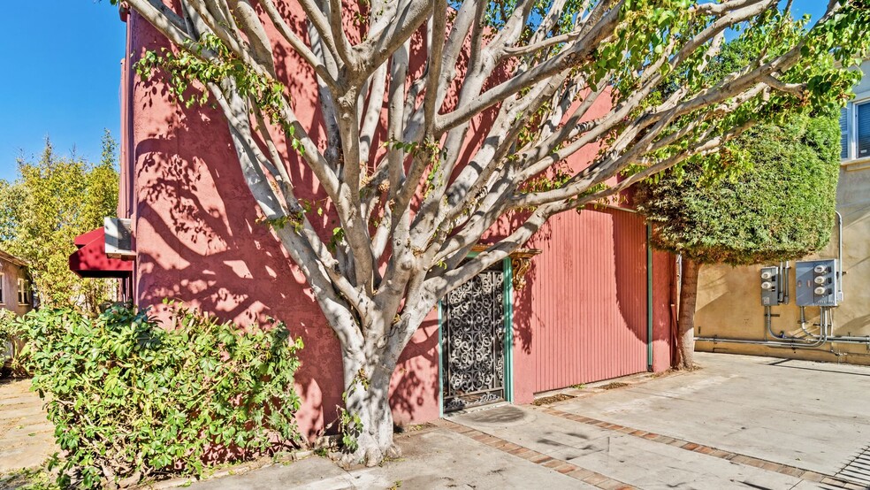 4635 E Anaheim St, Long Beach, CA en venta - Foto del edificio - Imagen 3 de 37