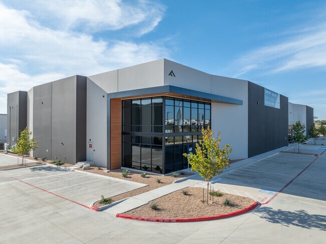 Más detalles de Hero Way West, Leander, TX - Nave en alquiler