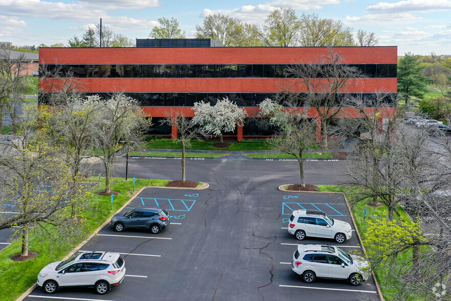 11457 Olde Cabin Rd, Creve Coeur, MO en alquiler - Foto del edificio - Imagen 3 de 6