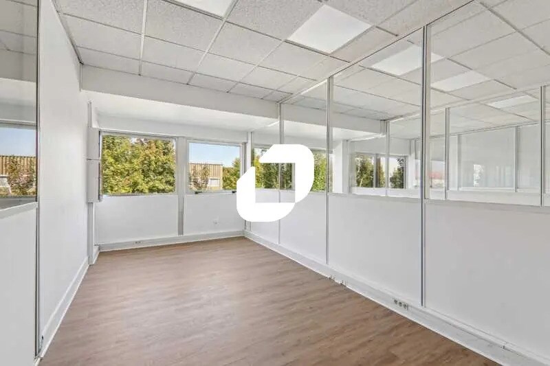 13 Avenue Des 3 Peuples, Montigny-le-Bretonneux en alquiler - Foto del interior - Imagen 3 de 18