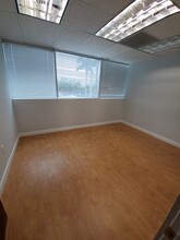 1111 Park Centre Blvd, Miami Gardens, FL en alquiler Foto del interior- Imagen 1 de 9