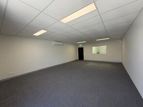 61 Ashford Ave, Milperra en alquiler Foto del interior- Imagen 2 de 3