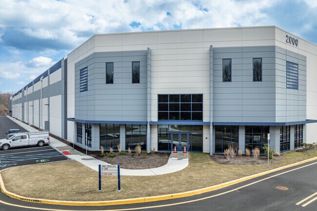 Más detalles de 2000 International Dr, Mount Olive, NJ - Nave en alquiler