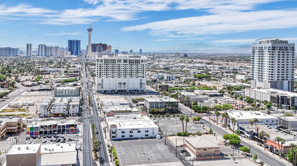 730 Las Vegas Blvd, Las Vegas, NV en alquiler - Foto del edificio - Imagen 1 de 26