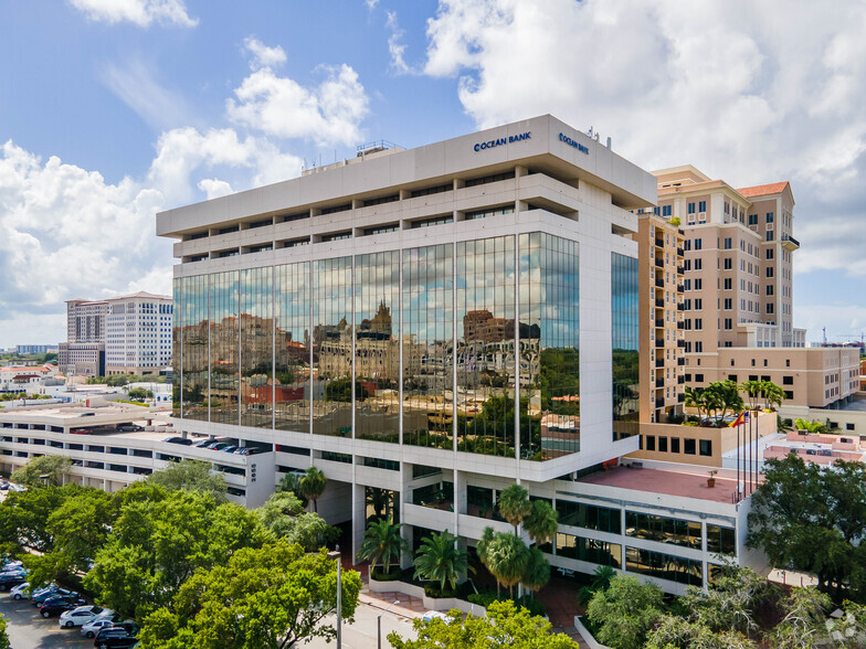 2655 Le Jeune Rd, Coral Gables, FL en alquiler - Foto del edificio - Imagen 1 de 14