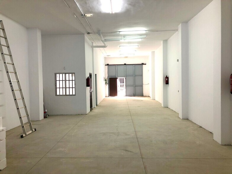 Calle Suárez Naranjo, 81, Las Palmas de Gran Canaria, Las Palmas en venta - Foto del edificio - Imagen 2 de 10