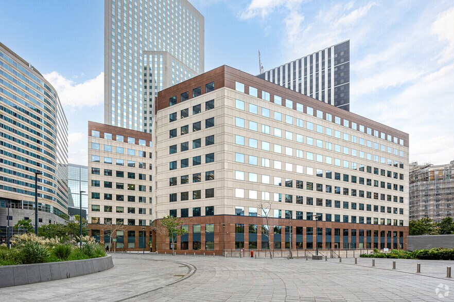 8-12 Avenue De L'Arche, Courbevoie en alquiler - Foto del edificio - Imagen 1 de 1