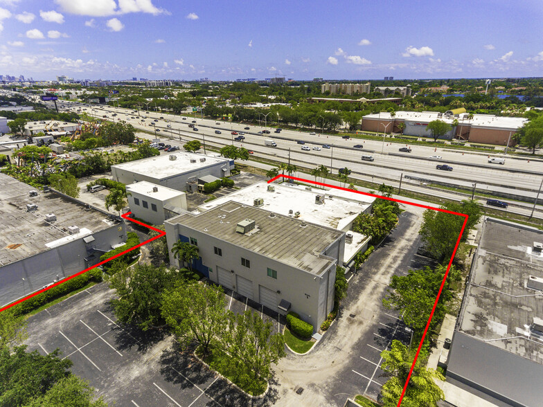 2950 N 28th Ter, Hollywood, FL en alquiler - Foto del edificio - Imagen 2 de 88