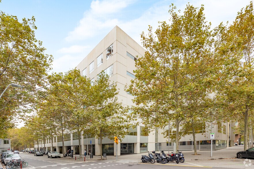 Oficina en Barcelona, Barcelona en venta - Foto del edificio - Imagen 2 de 3