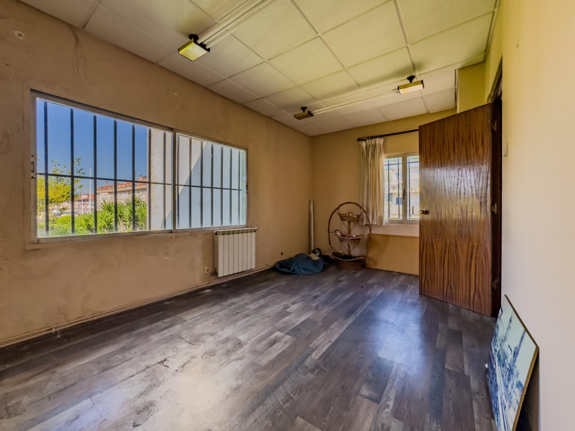 Nave en El Astillero, Cantabria en venta Foto del interior- Imagen 1 de 51