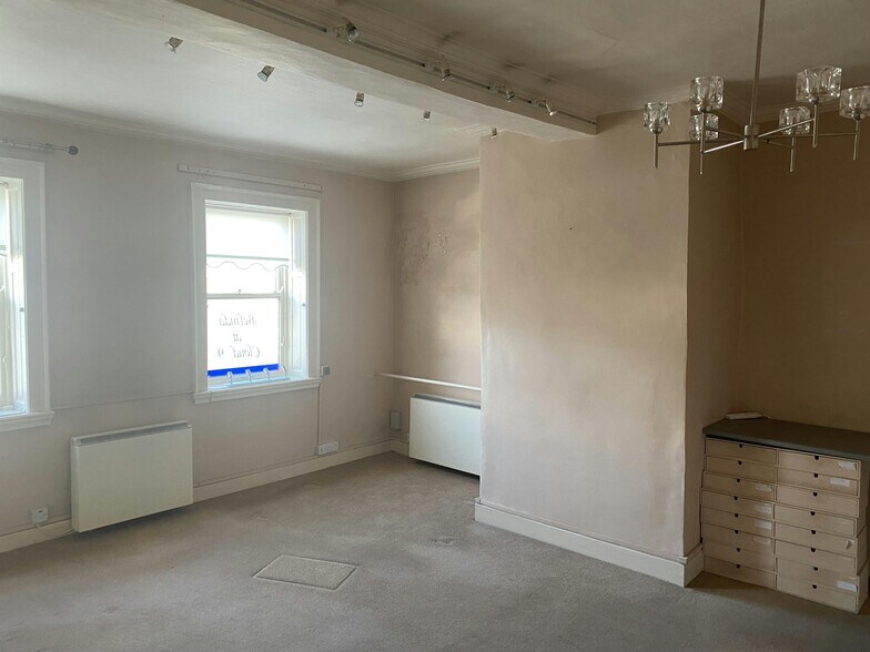 22 High St, Bawtry en alquiler - Foto del edificio - Imagen 2 de 7