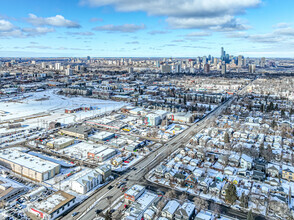 9903 76th Ave NW, Edmonton, AB - VISTA AÉREA  vista de mapa