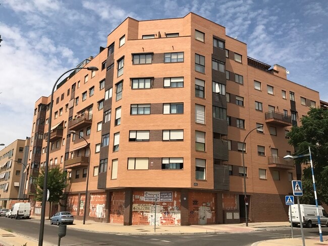 Más detalles de Calle Guanabacoa, 1, Getafe - Local en alquiler